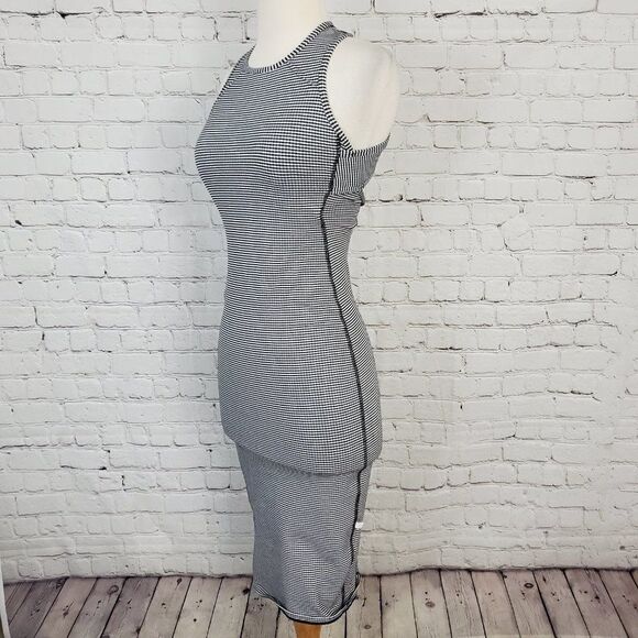 lululemon Gingham Dress 2 Picnic play - Picture 3 of 7